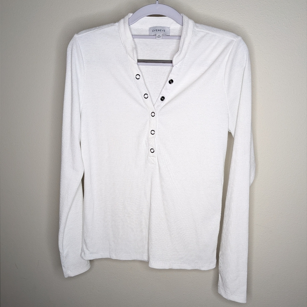 Evereve White Long Sleeve Top with Button Detail